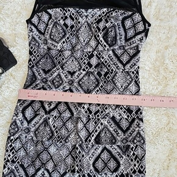 Women's Mini Cocktail Dress Size 4 Black White Office Evening Bodycon Classic - Picture 11 of 14